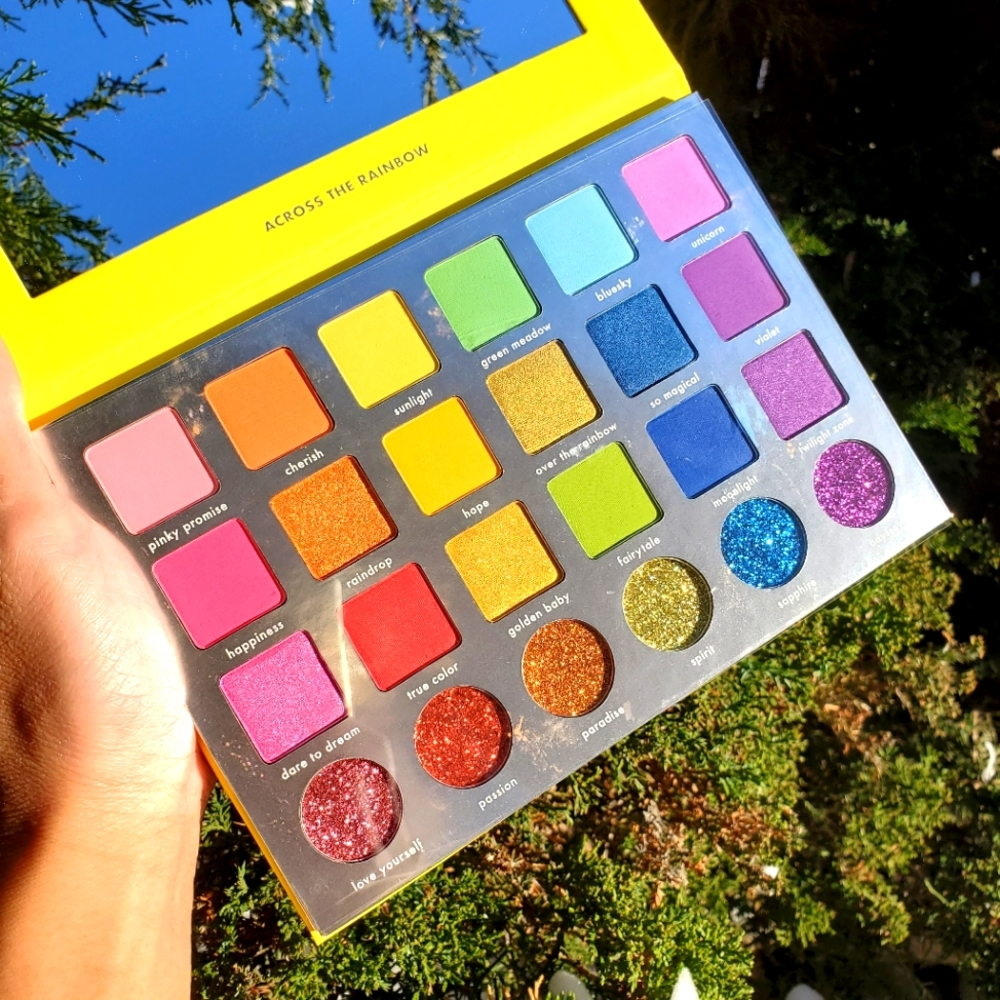 New Kara Beauty Across the Rainbow palette